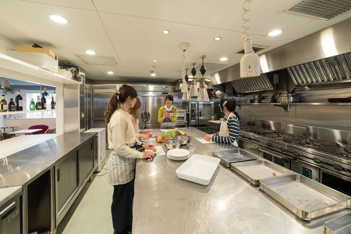 名古屋 星ヶ丘 Yotube 動画撮影配信スタジオ 料理教室 業務用設備 食器等完備の本格キッチン スペースマーケット