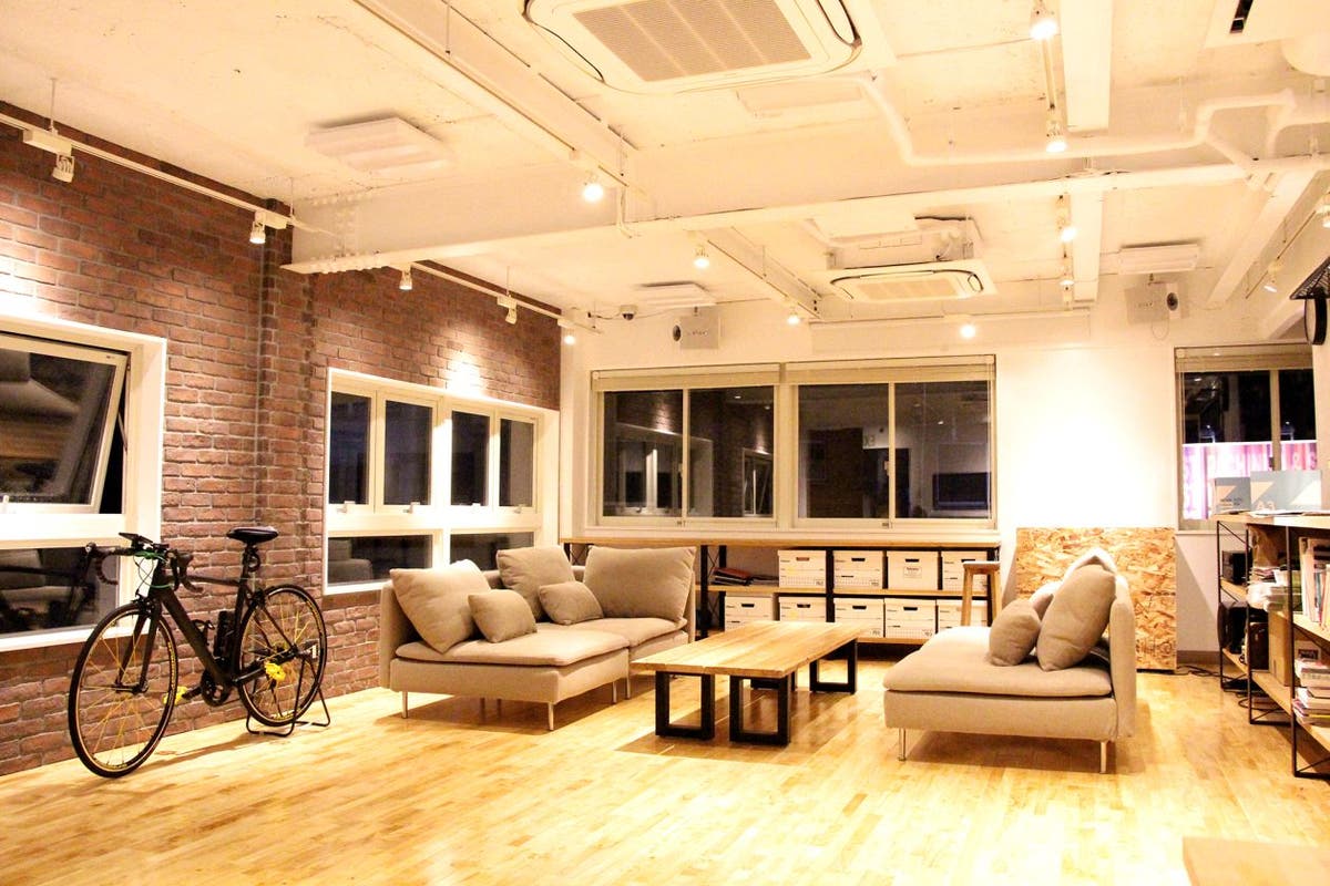 町屋徒歩5分 上野 西日暮里 北千住 町屋エリア 窓多く明るい部屋 テラス 各種撮影 インテリアデザイナー スタイリスト常駐 スペースマーケット 町屋徒歩5分 上野 西日暮里 北千住 町屋エリア 窓多く明るい部屋 テラス 各種撮影 インテリアデザイナー スタイリスト常駐 スペースマーケット