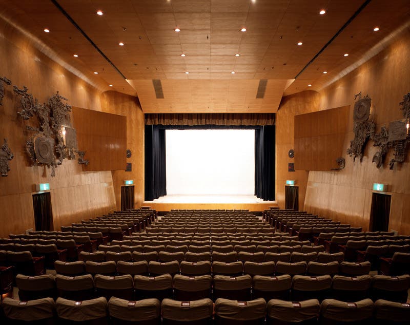 新宿駅から徒歩5分 新劇の甲子園 とも呼ばれる老舗劇場 紀伊國屋ホールでイベントを主催しませんか スペースマーケット 新宿駅から徒歩5分 新劇の甲子園 とも呼ばれる老舗劇場 紀伊國屋ホールでイベントを主催しませんか スペースマーケット