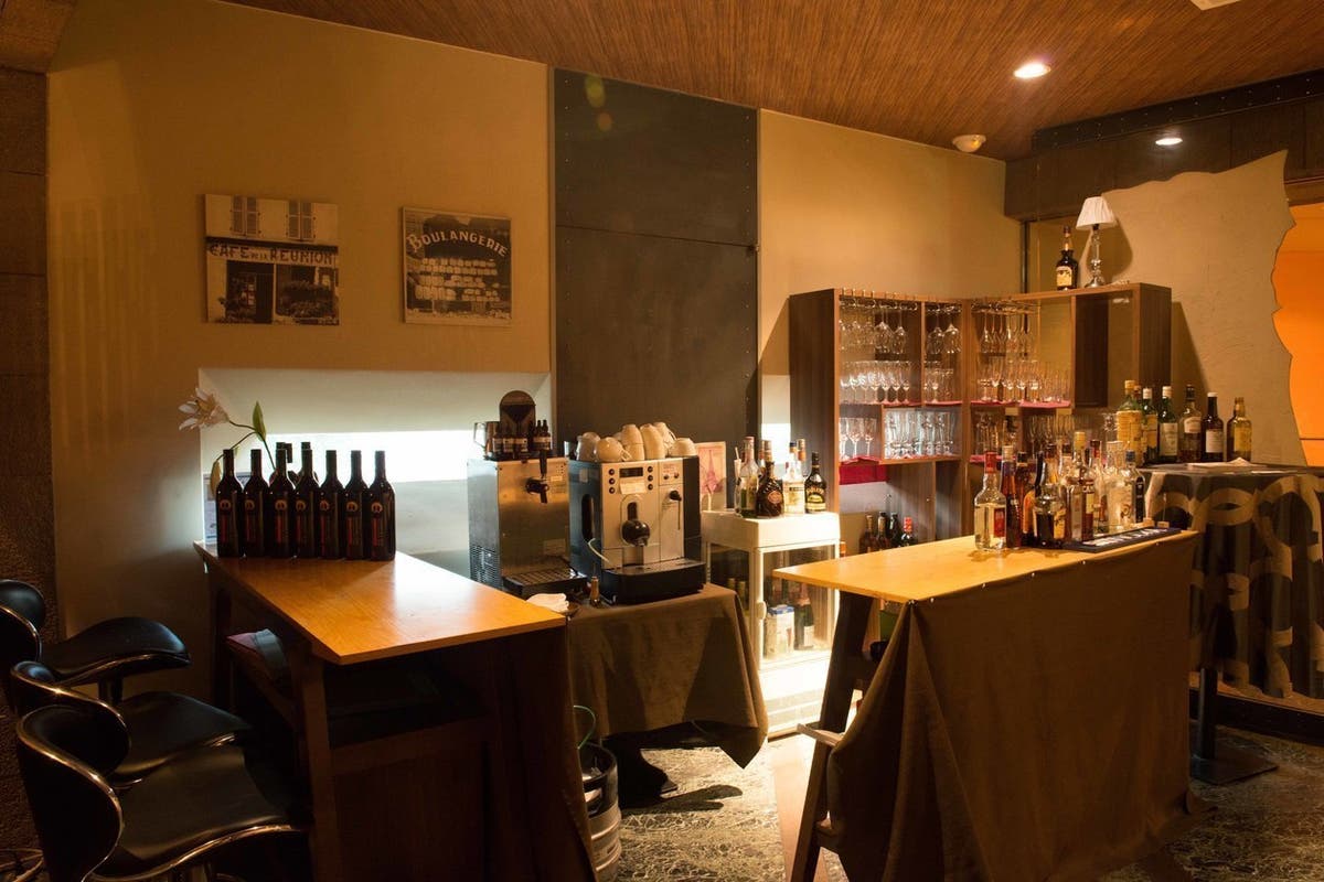 南青山 Style Minamiaoyama 2f カフェ ウッディーな空間をウェルカムスペースや少人数の会食に スペースマーケット