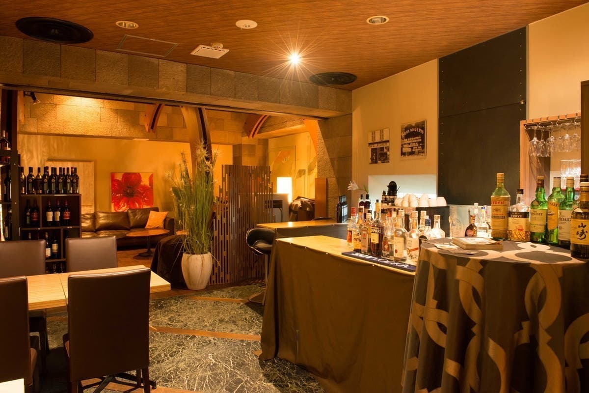 南青山 Style Minamiaoyama 2f カフェ ウッディーな空間をウェルカムスペースや少人数の会食に スペースマーケット 南青山 Style Minamiaoyama 2f カフェ ウッディーな空間をウェルカムスペースや少人数の会食に スペースマーケット