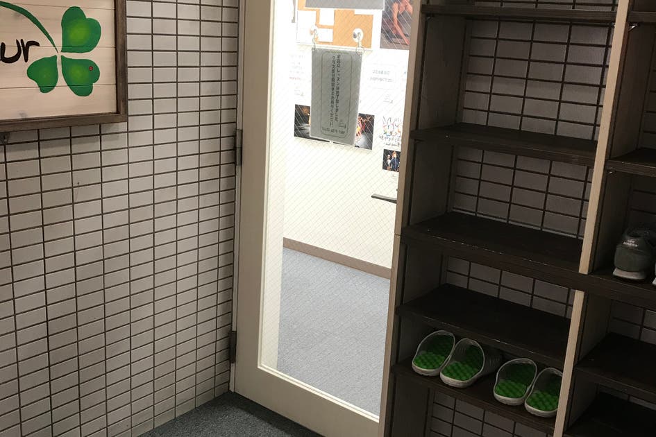 Jr高田馬場駅ホームから見える 戸山口改札すぐ 高田馬場 Studio Uncoeur 床がとにかく柔らかく体にやさしい スペースマーケット Jr高田馬場駅ホームから見える 戸山口改札すぐ 高田馬場 Studio Uncoeur 床がとにかく柔らかく体にやさしい スペースマーケット