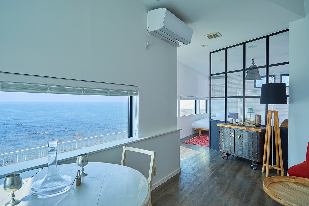 南葉山 海目の前 白を基調とした素敵空間 Amp Sun Terrace House スペースマーケット