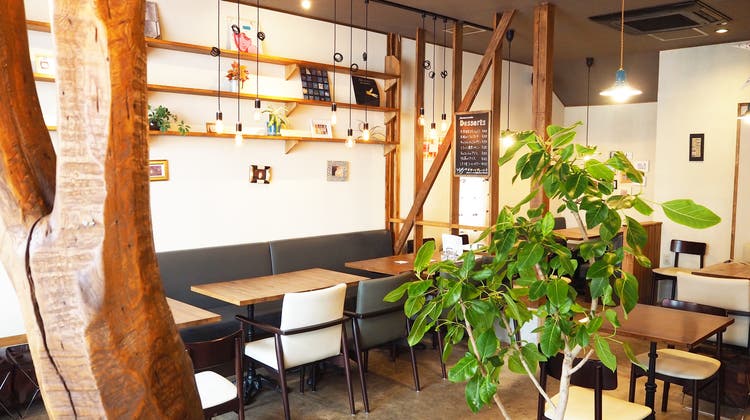 荒川区 駅徒歩5分 下町のおしゃれカフェスペース 大きな窓の開放的な空間で撮影などにおすすめ 下町のおしゃれカフェスペース 荒川区 駅徒歩5分 下町のおしゃれカフェスペース 大きな窓の開放的な空間で撮影などにおすすめ 下町のおしゃれカフェスペース