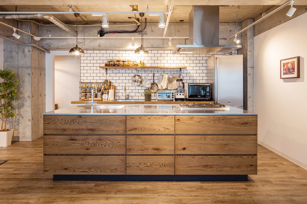 メディア撮影多数 表参道 青山 渋谷 原宿エリア おしゃれなキッチン付スタジオです 撮影 パーティー イベント利用可 スペースマーケット