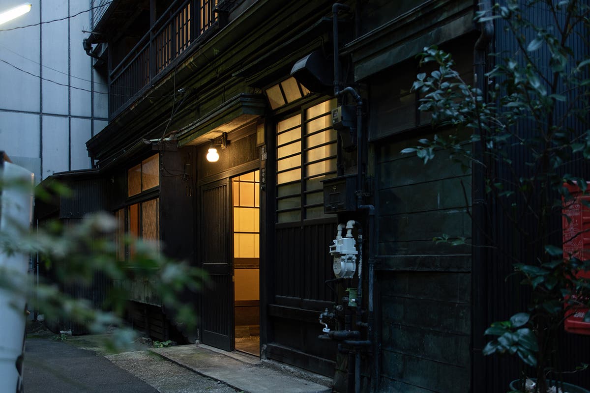 むすべや日本橋 人形町徒歩5分 他4駅可 昭和3年築 都会の古民家で撮影や会議を まどか スペースマーケット むすべや日本橋 人形町徒歩5分 他4駅可 昭和3年築 都会の古民家で撮影や会議を まどか スペースマーケット