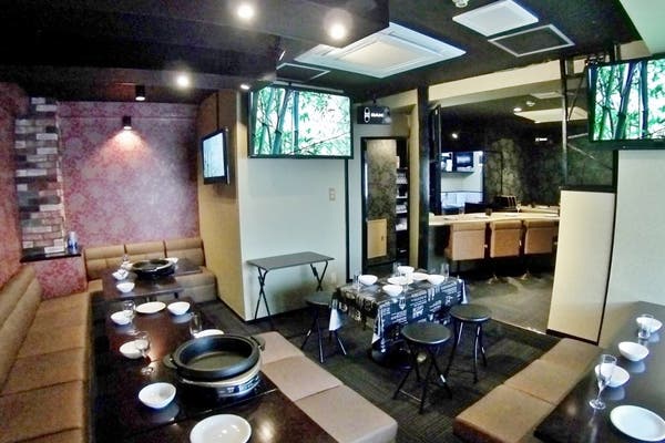 宇治小倉駅 2c カラオケ付 禁煙 大型40名まで可能な貸切パーティールーム 各種パーティーに最適 スペースマーケット