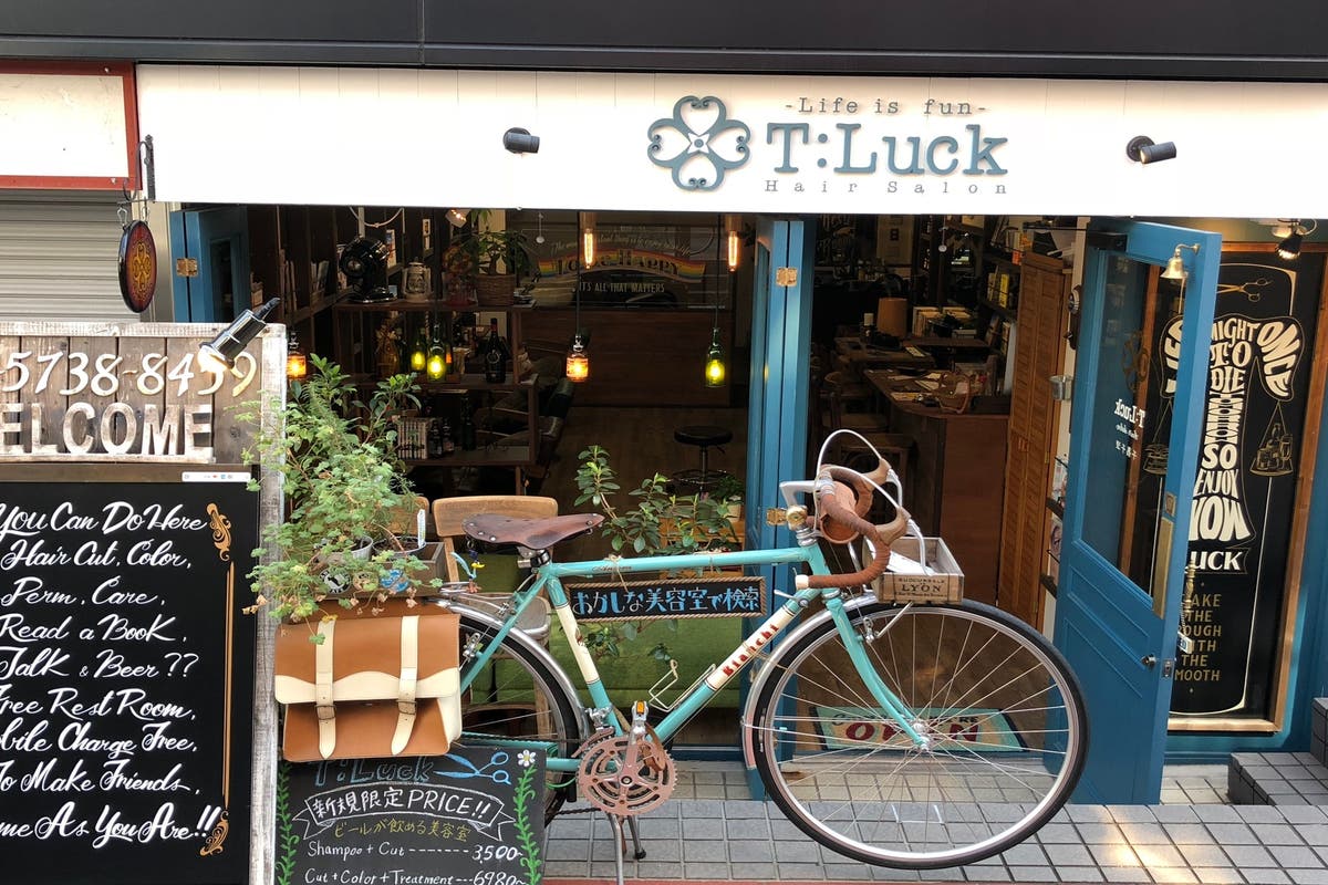 世界のクラフトビールが楽しめる美容室 Cafe Amp Barのような落ち着いた空間 面貸し ロケ撮影 などにどうぞ スペースマーケット