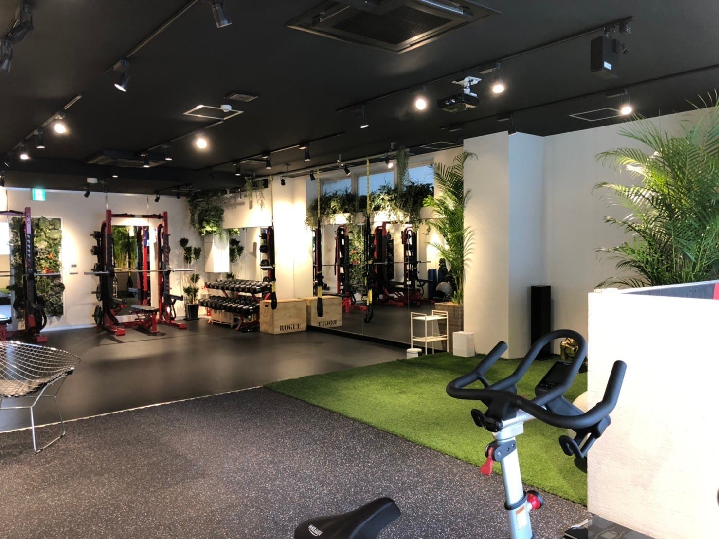 西日本で最もお洒落なフィットネスジム スペースマーケット