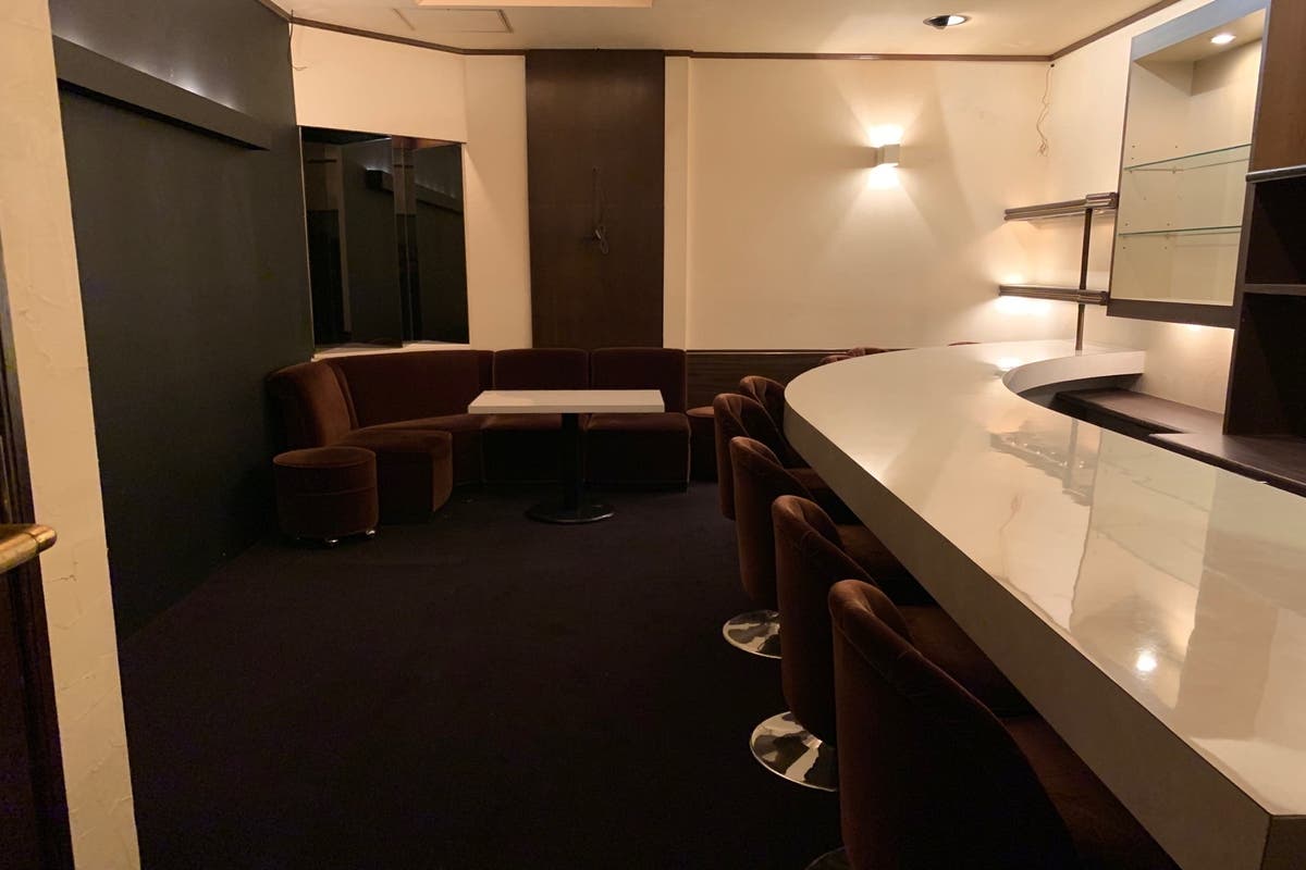 ミナミのbarで貸切パーティ 駅近でカラオケ ダーツ可能なレンタルスペース スペースマーケット