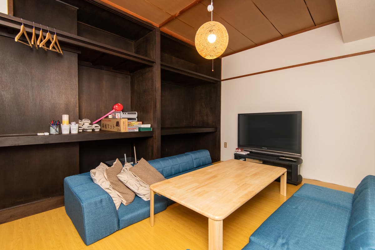 オムニバ金山尾頭橋4f 名古屋 Open割50 大人数でパーティー ゲーム 女子会 飲み会 映画鑑賞 宅飲でゆったり スペースマーケット