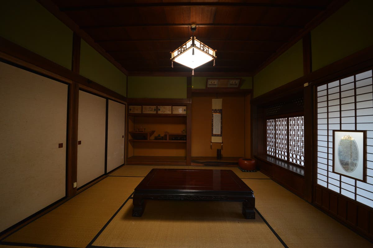 ひらやま治兵衛 築135年古民家を貸切で動画 コスプレ撮影会などに 鬼滅の刃 刀剣乱舞に 敷地3000坪全て撮影可 スペースマーケット