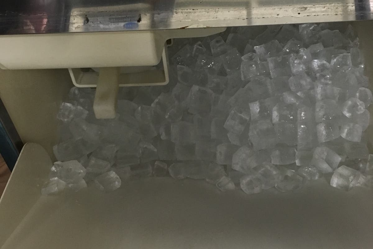 渋谷マークシティ4階出口から徒歩1分 飲食店丸ごと利用可 Bgm可 会議ok 鍋パーティ Bbq 大型ホットプレート スペースマーケット