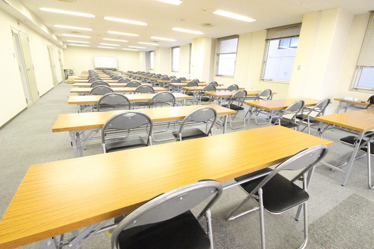 50名様までご利用可能です 高裁前ビル402会議室 スペースマーケット