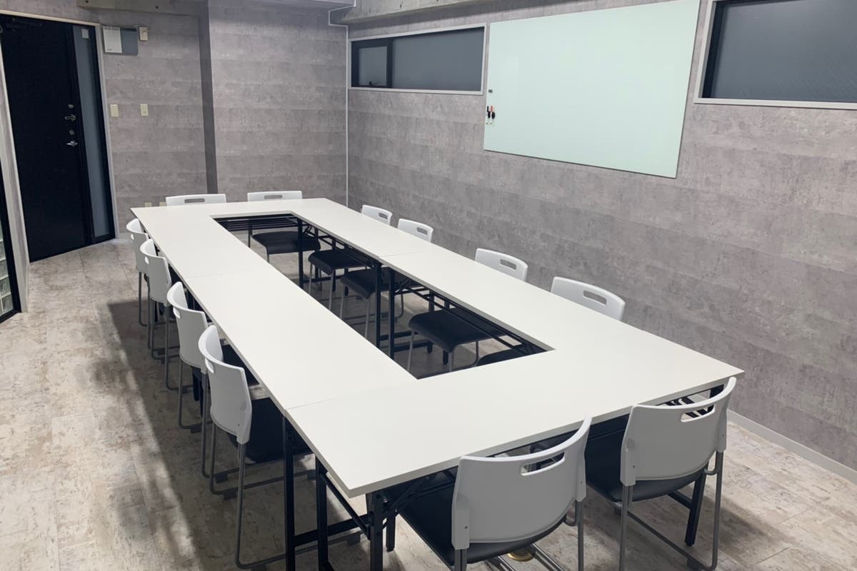 外苑前 広々としたスタイリッシュな会議室 スペースマーケット 外苑前 広々としたスタイリッシュな会議室 スペースマーケット