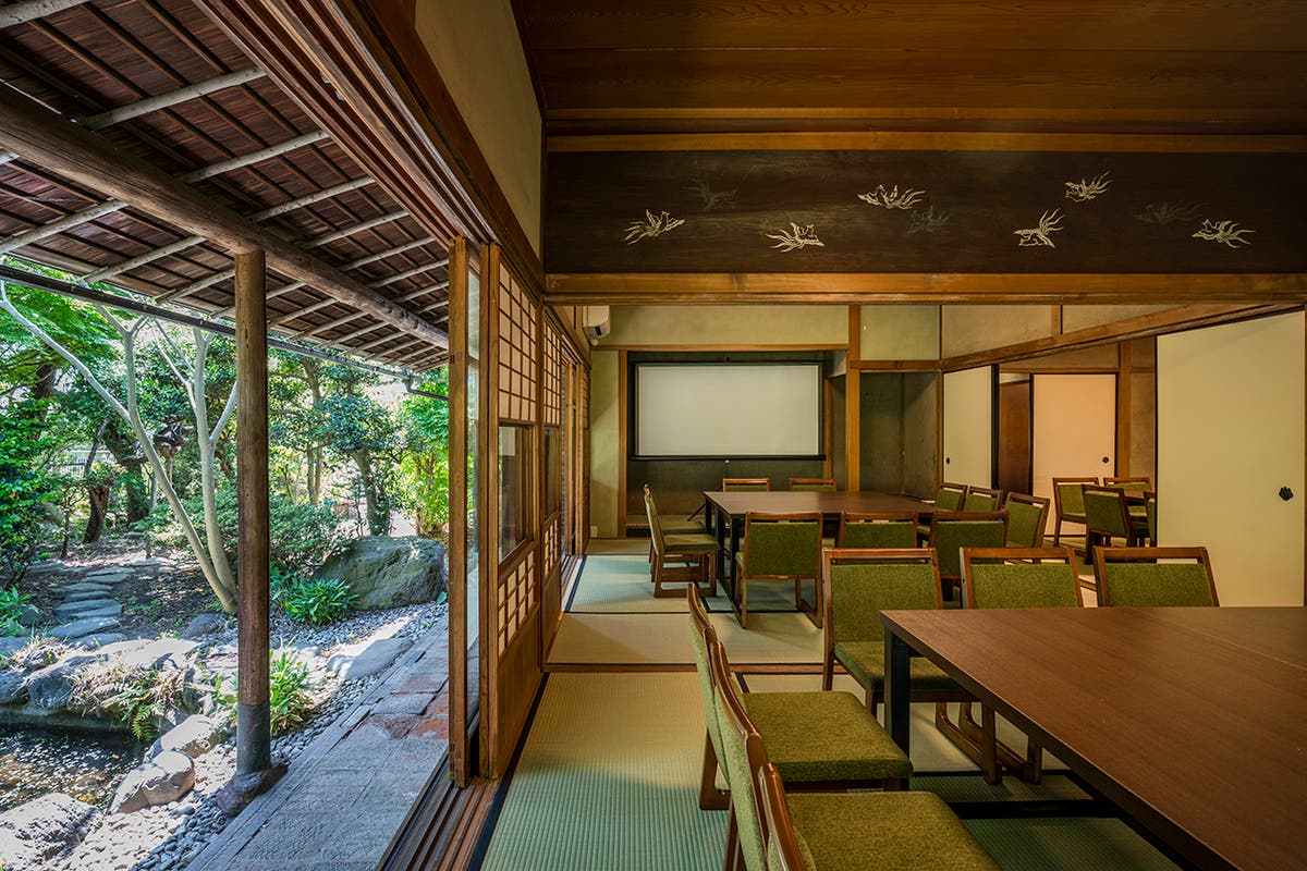 鎌倉 日本庭園を望む古民家でワーケーション 最大32名 キッチンあり 企業研修 展示会 ワークショップ Wi Fi無料 スペースマーケット