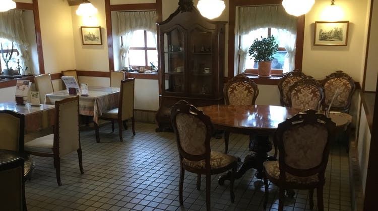 創業30年を迎えるアンティーク調の洋館 三河安城駅 創業30年を迎え 創業30年を迎えるアンティーク調の洋館 三河安城駅 創業30年を迎え