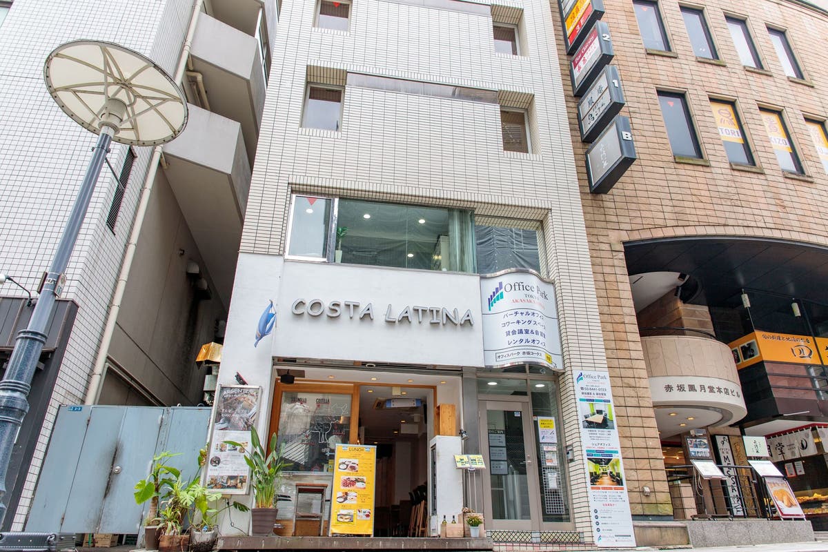 駅チカ 赤坂見附駅より徒歩２分 ３０２号室 完全個室貸デスク デスクワークや電話会議に スペースマーケット
