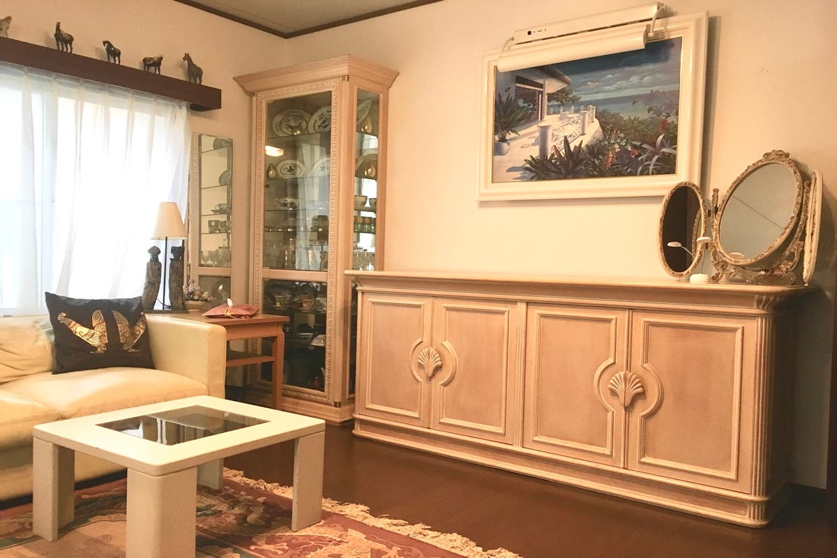 オアシス南雪谷 個室 ピアノ自動演奏とブラックライト絵画で特別な時間を過ごして満喫 スペースマーケット