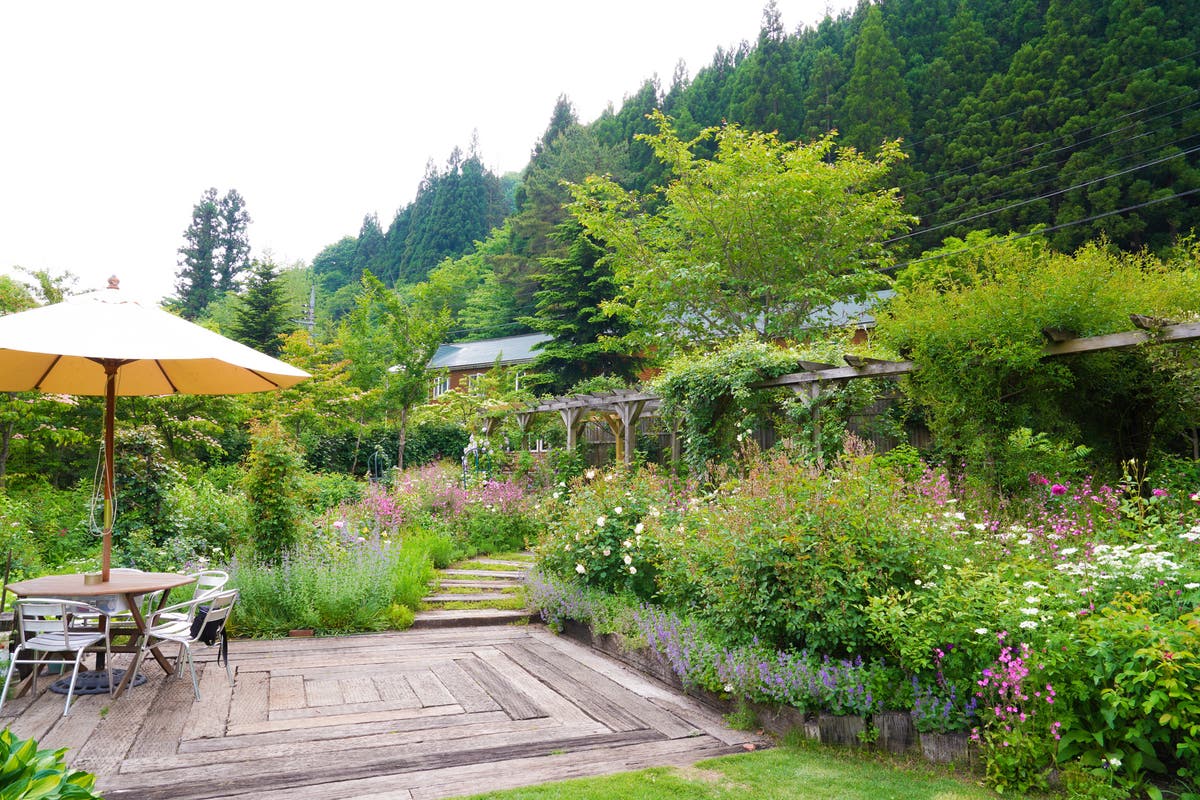 芝生ヨガやパーティー 撮影などに イングリッシュガーデンを独り占め スペースマーケット 芝生ヨガやパーティー 撮影などに イングリッシュガーデンを独り占め スペースマーケット