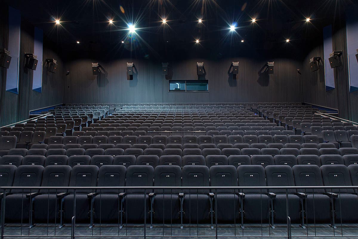 Movix昭島 シアター5 説明会や各種上映会を映画館の大スクリーンで スペースマーケット Movix昭島 シアター5 説明会や各種上映会を映画館の大スクリーンで スペースマーケット