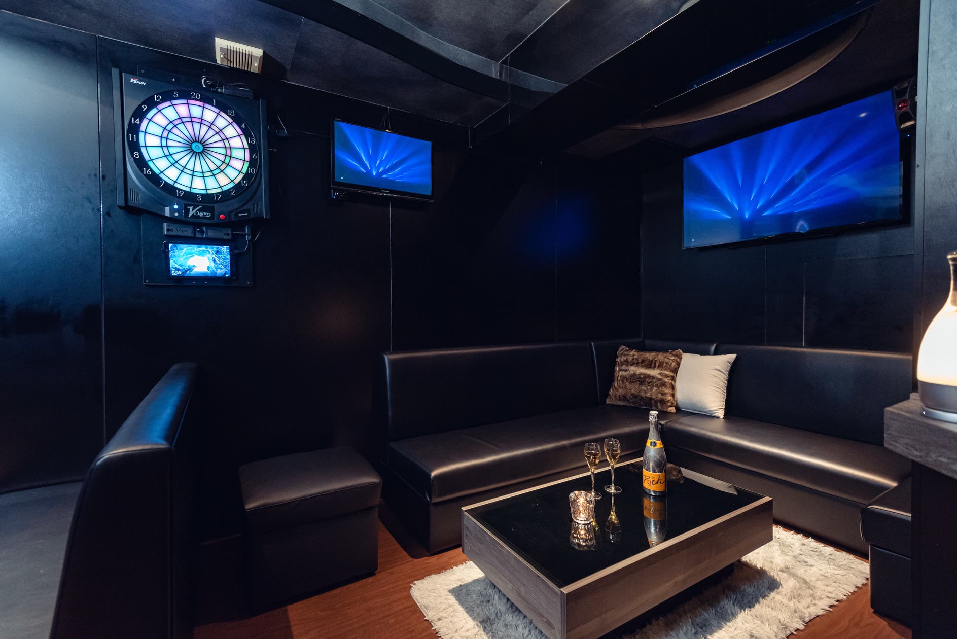 渋谷駅 プライベートラウンジ カラオケ ダーツ ゲーム Netflix Wi Fi パブリックビューイング可 スペースマーケット 渋谷駅 プライベートラウンジ カラオケ ダーツ ゲーム Netflix Wi Fi パブリックビューイング可 スペースマーケット