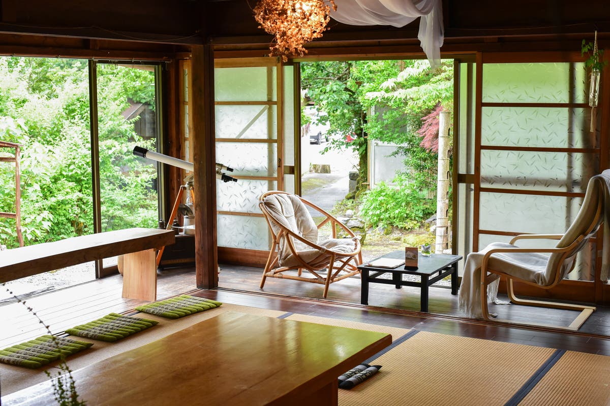 築100年の古民家をリノベーションしています 目の前は山と川の絶景です 写真撮影やロケ撮影などに スペースマーケット 築100年の古民家をリノベーションしています 目の前は山と川の絶景です 写真撮影やロケ撮影などに スペースマーケット