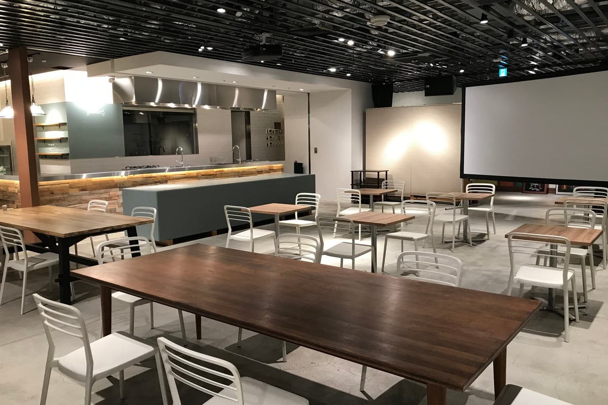 池袋駅徒歩3分 広々としたレンタルキッチンスペース 料理イベント ワークショップ 展示会 トークショーなど用途は様々 スペースマーケット