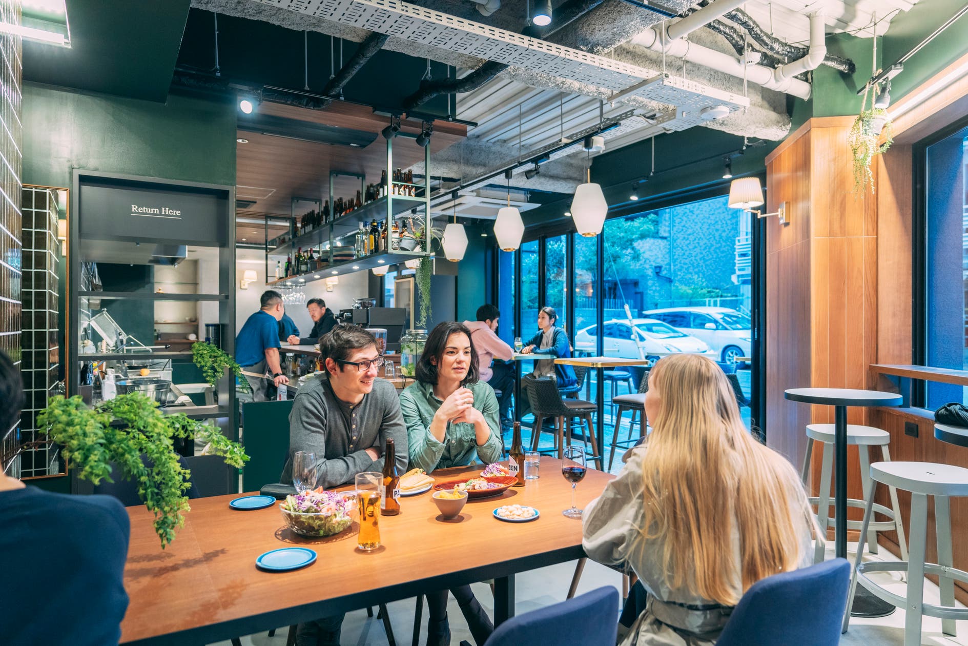 大阪府 スポーツバーだけじゃない 大阪府でスポーツ観戦できるスペースtop スペースマーケット