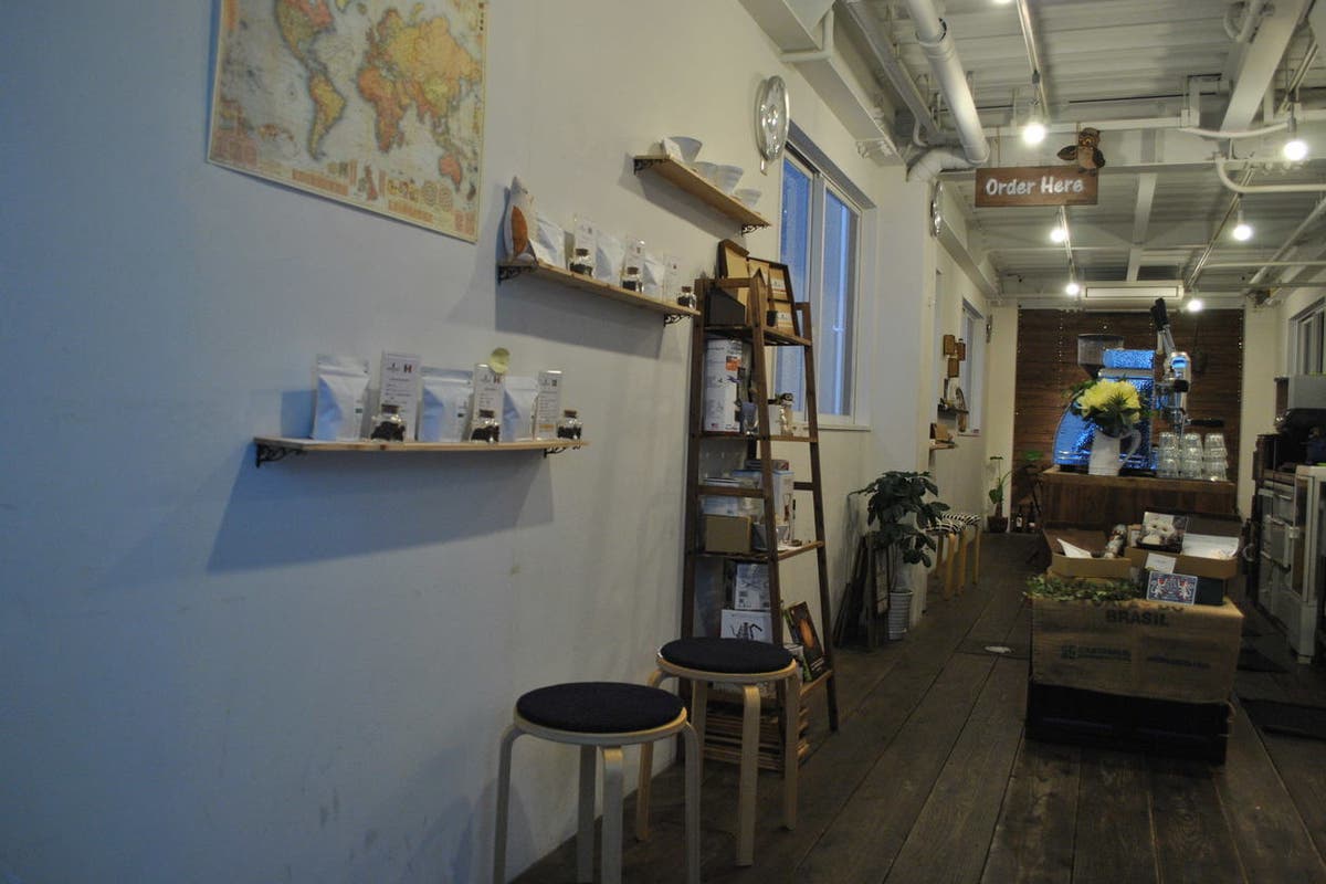 神戸元町 栄町 裏路地にあるカフェスペースを1棟貸切 個展 セミナー ライブイベントに スペースマーケット 神戸元町 栄町 裏路地にあるカフェスペースを1棟貸切 個展 セミナー ライブイベントに スペースマーケット