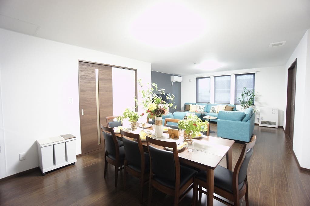 キッチン付き新築戸建てホテル 広いスペースで女子会 誕生日会 ママ会等 スペースマーケット