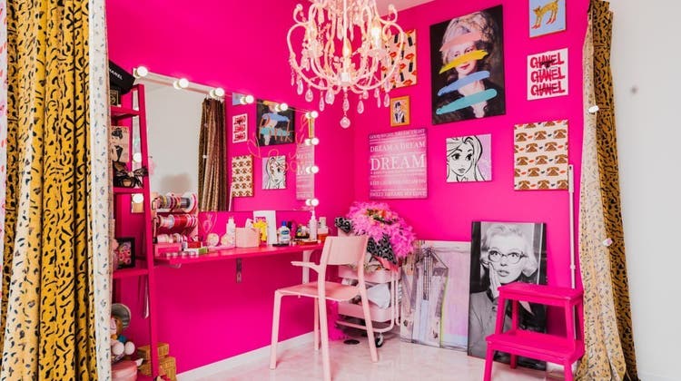 名古屋駅から1駅 駅近 ポートレート コスプレ キッズ撮影 女子会 誕生日会に 12月までピンクのクリスマスツ 名古屋駅から1駅 駅近 ポートレート コスプレ キッズ撮影 女子会 誕生日会に 12月までピンクのクリスマスツ