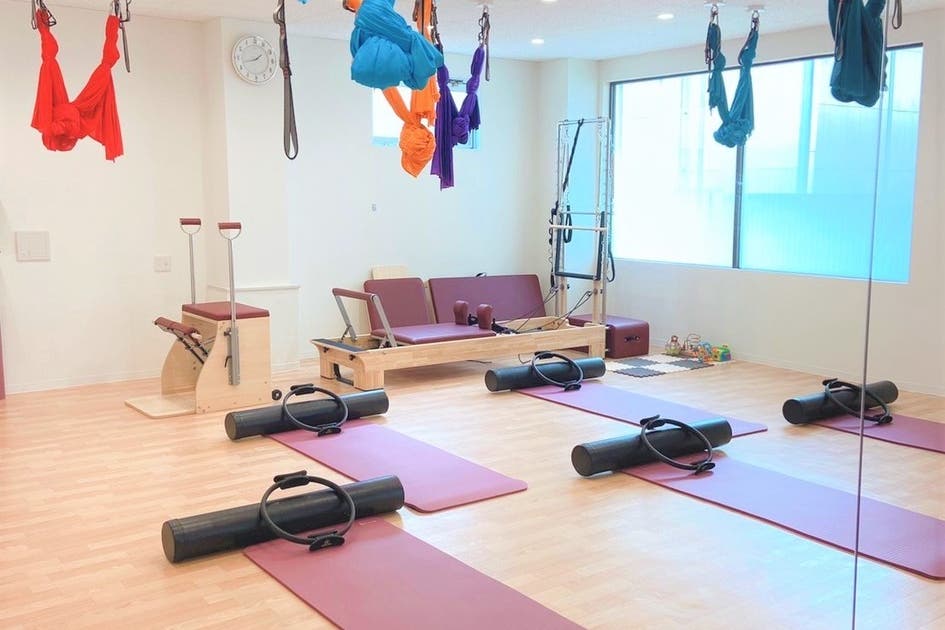 貸切ok クッションフロア 大型鏡 更衣室ありのピラティス エアリアルヨガ ダンススタジオ 完全貸切ok ワークショップや スペースマーケット 貸切ok クッションフロア 大型鏡 更衣室ありのピラティス エアリアルヨガ ダンススタジオ 完全貸切ok ワークショップや スペースマーケット