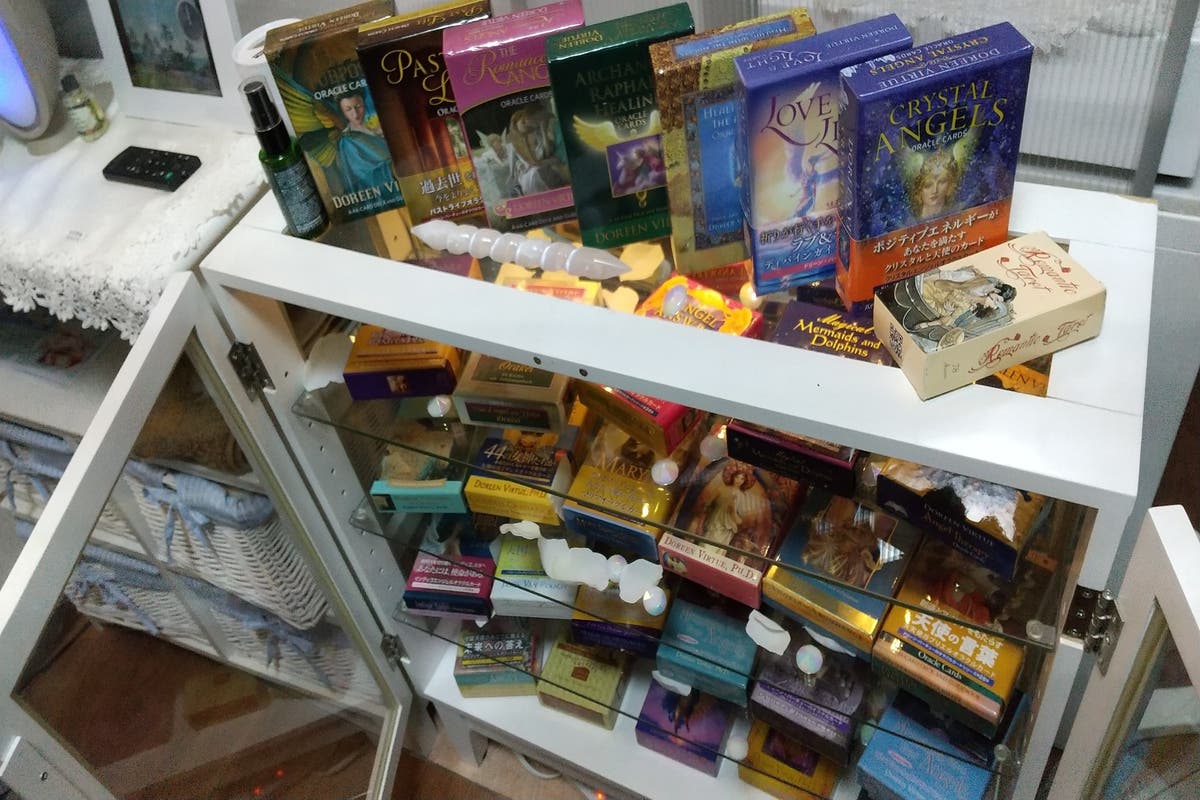 施術ベッドあり 横浜駅西口5分 最大6名の会議 講座 リラク アロマ マッサージ 整体などに スペースマーケット