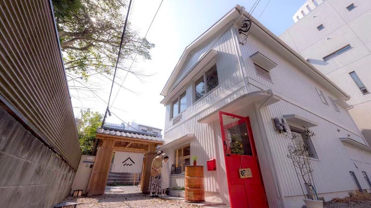 薬院 天神 一軒家のおしゃれな カフェ バー店内貸し出し パーティー イベント 展示会に 薬院 天神 一軒家のおしゃれ 薬院 天神 一軒家のおしゃれな カフェ バー店内貸し出し パーティー イベント 展示会に 薬院 天神 一軒家のおしゃれ