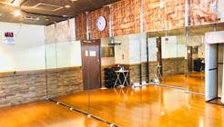 【川崎駅徒歩5分】ダンスができるレンタルスタジオ！24時間営業、大型鏡、フローリング★当日予約も可能！ダンス以外でも使えますの写真3