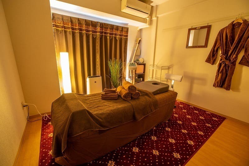 リベサロ京都駅前 便利な京都駅 エステ 整体 ネイル フットマッサージなど 開業や副業 趣味の時間などにご利用ください スペースマーケット リベサロ京都駅前 便利な京都駅 エステ 整体 ネイル フットマッサージなど 開業や副業 趣味の時間などにご利用ください スペースマーケット