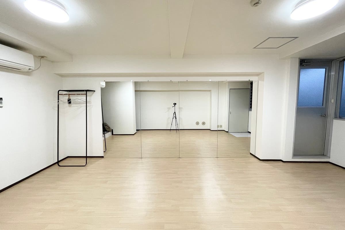 広島パルコ徒歩1分 ダンス ヨガ トレーニング バレエ 演劇などの練習に最適 大型鏡 Bluetoothスピーカー完備 スペースマーケット 広島パルコ徒歩1分 ダンス ヨガ トレーニング バレエ 演劇などの練習に最適 大型鏡 Bluetoothスピーカー完備 スペースマーケット