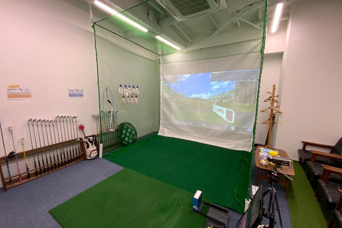 完全個室の室内ゴルフ練習場の2号室(IN)。シミュレーターを使ったゴルフ練習・レッスン会・イベントや撮影会に! スペースマーケット 完全個室の室内ゴルフ練習場の2号室(IN)。シミュレーターを使ったゴルフ練習・レッスン会・イベントや撮影会に! スペースマーケット