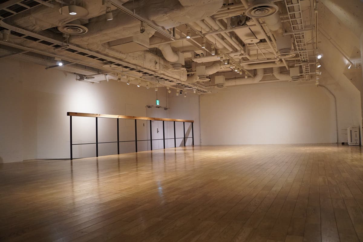 横浜みなとみらい Hall セミナー パーティ ヨガに使えるホールです スペースマーケット