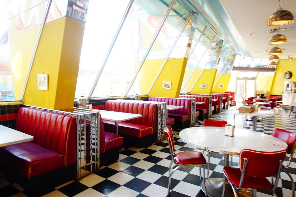 ポップな遊園地内にある おしゃれな大規模ダイナー 遊園地で撮影しながら アメリカンなシチュエーションの撮影ができます スペースマーケット ポップな遊園地内にある おしゃれな大規模ダイナー 遊園地で撮影しながら アメリカンなシチュエーションの撮影ができます スペースマーケット