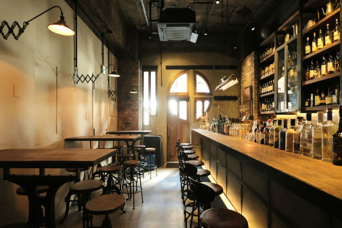 おしゃれバー 上野駅3分 最大34名利用可能な開放感のある空間 撮影 パーティー 会議 スペースマーケット