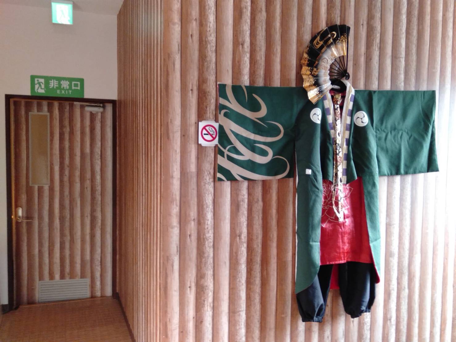 光ありＰあり）スタジアム博多の森24時間利用可・仮眠可1F/40 ㎡＋2F/50㎡寝具・シャワーあり