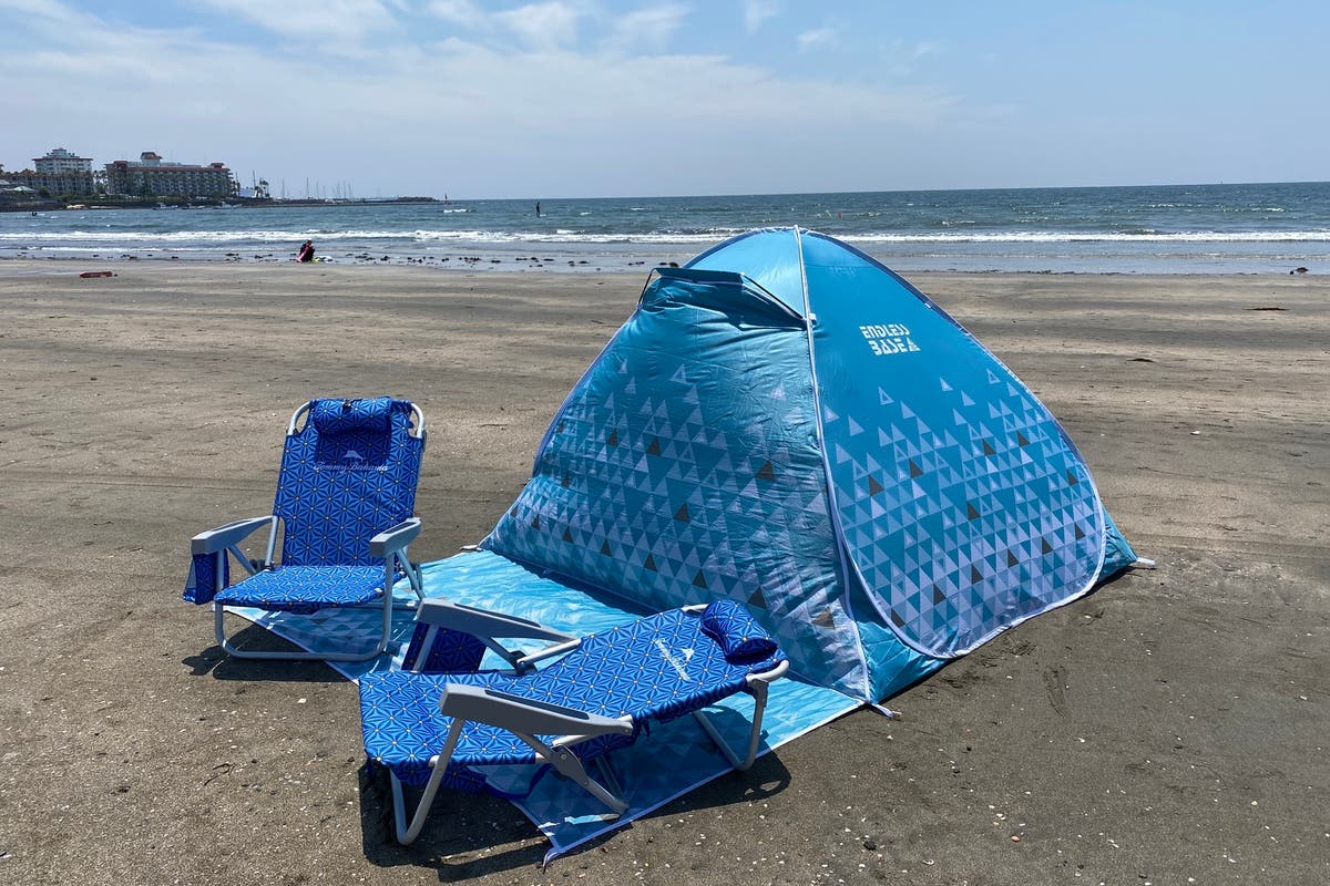 材木座海岸徒歩2分 温水シャワー付き テント チェアセット スペースマーケット 材木座海岸徒歩2分 温水シャワー付き テント チェアセット スペースマーケット