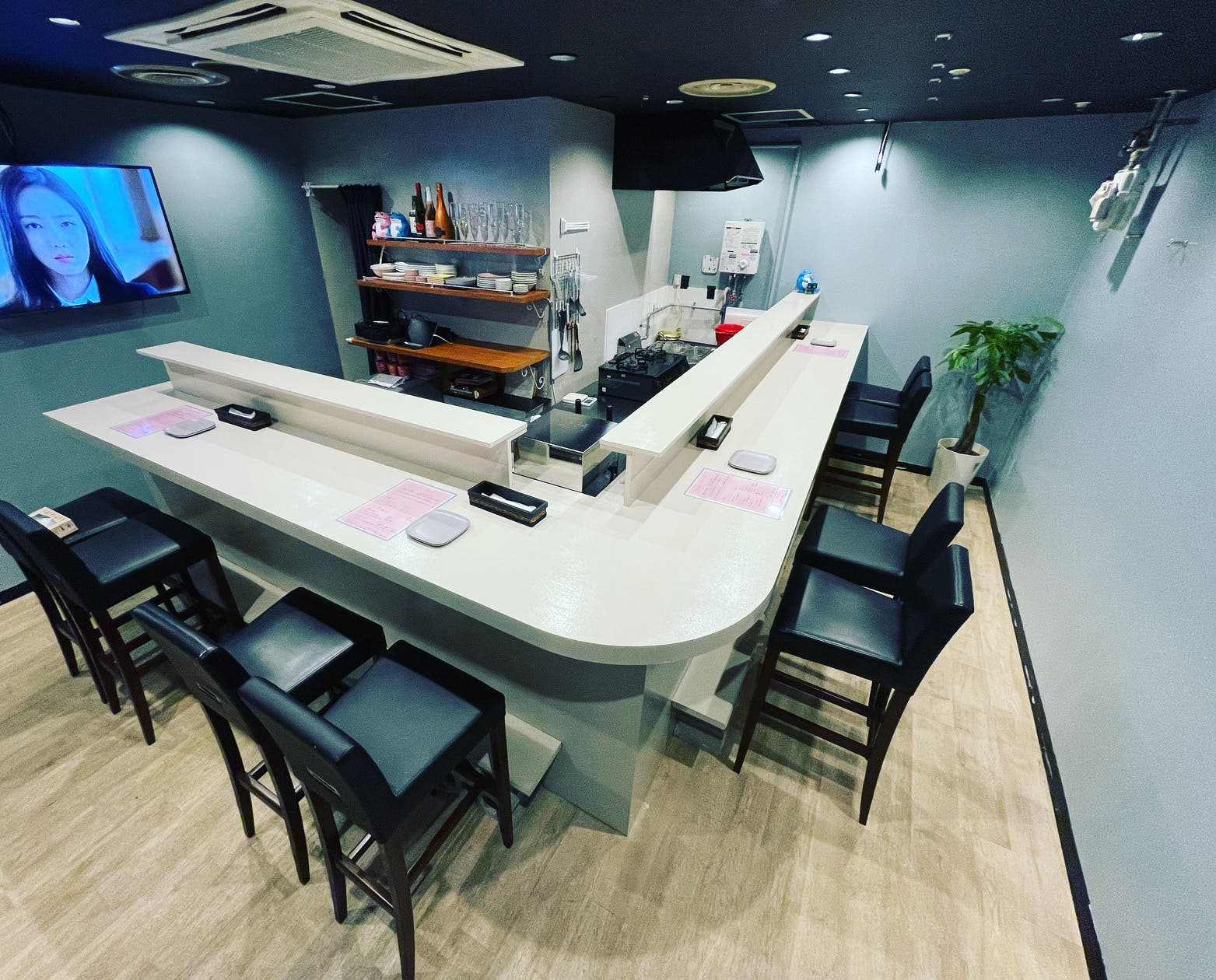 好立地 カウンターのみのおしゃれ飲食店 スペースマーケット