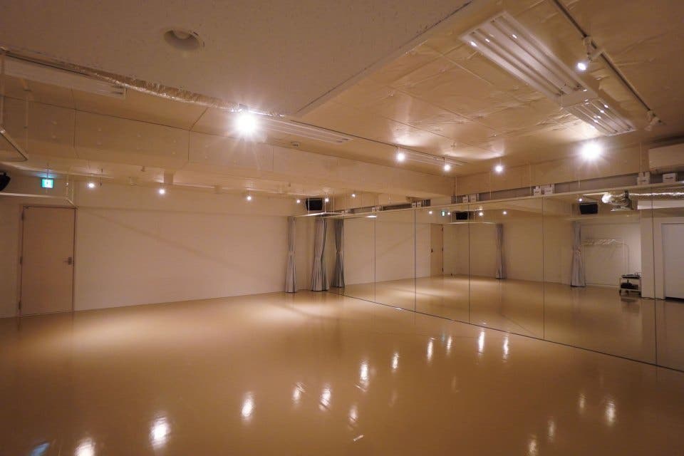 渋谷駅から徒歩3分 シンプルで綺麗なスペース ヨガやダンスレッスン 各種セミナー開催などに Aスタジオ スペースマーケット 渋谷駅から徒歩3分 シンプルで綺麗なスペース ヨガやダンスレッスン 各種セミナー開催などに Aスタジオ スペースマーケット