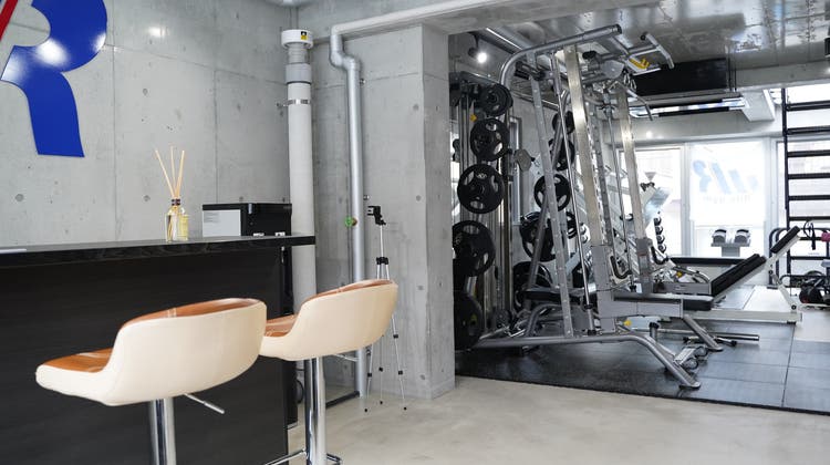 ジム貸切撮影 トレーニングやアパレル撮影にピッタリなおしゃれジム 代々木駅すぐ 新築で綺麗 コン ジム貸切撮影 トレーニングやアパレル撮影にピッタリなおしゃれジム 代々木駅すぐ 新築で綺麗 コン