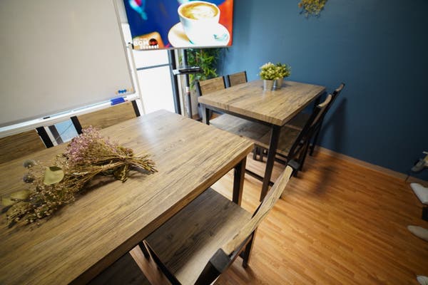 高槻駅90秒 京都駅大阪駅からも 14分 毎日清掃松坂屋前 完全個室 24時間営業 当日予約可能 スペースマーケット