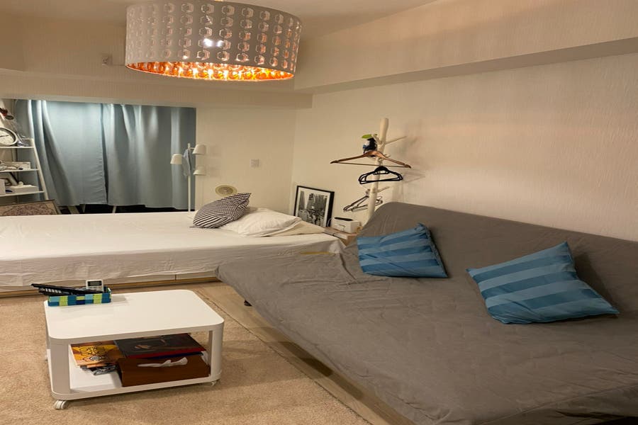 道玄坂すぐ 渋谷駅徒歩5分 77型tvで映画 ゲーム 鍋 タコパ Blu Ray おしゃれ部屋 スペースマーケット