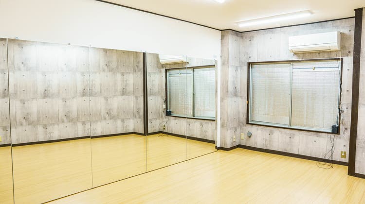 梅田ドンキホーテ徒歩5分 24時間営業梅田地域最安値で当日予約可能ダンススタジオ 完全個室全面鏡張 24時間営業 梅田中崎町地域最 梅田ドンキホーテ徒歩5分 24時間営業梅田地域最安値で当日予約可能ダンススタジオ 完全個室全面鏡張 24時間営業 梅田中崎町地域最